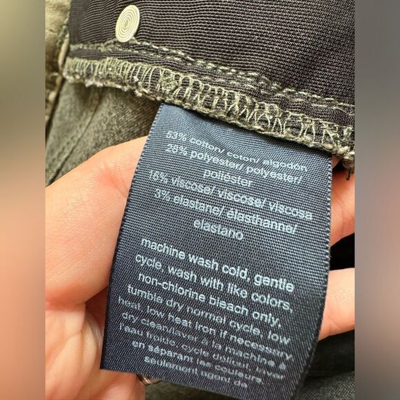 Tommy Hilfiger Stretch Waist Chino Capris Size 8 - Picture 5 of 6